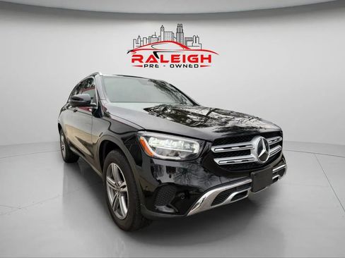 Used 2021 Mercedes-Benz GLC 300 GLC 300 4MATIC Sport Utility 4 image 4