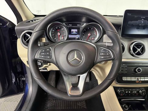 Used 2018 Mercedes-Benz GLA 250 image 15