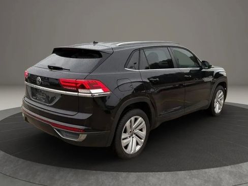 Used 2020 Volkswagen Atlas Cross Sport SE FWD image 7
