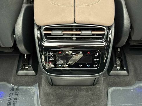 Used 2024 Mercedes-Benz EQS 450+ SUV image 16