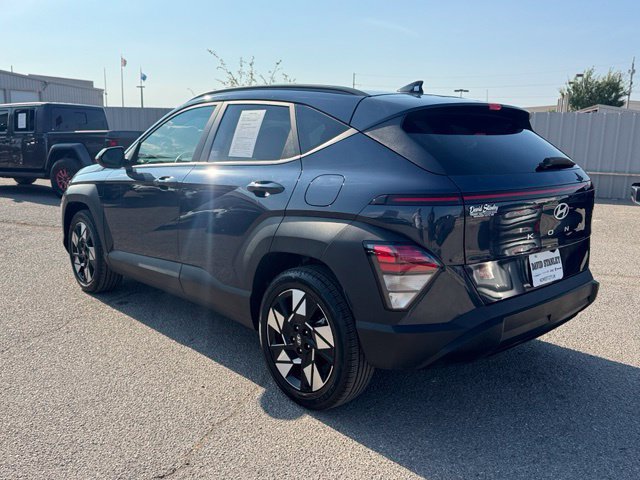 Used 2025 Hyundai Kona SEL FWD image 4