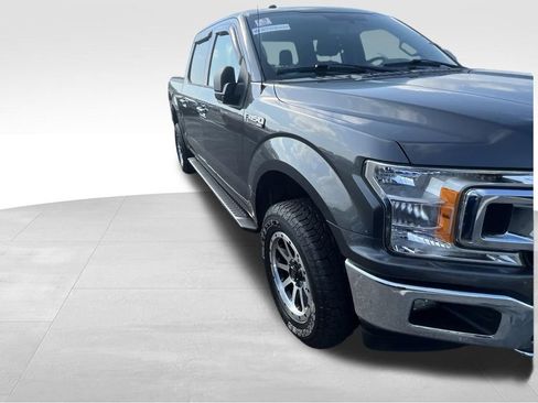 Used 2018 Ford F150 XLT w/ Equipment Group 302A Luxury AWD/4WD image 12