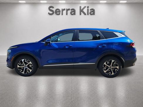 Used 2023 Kia Sportage EX FWD image 2