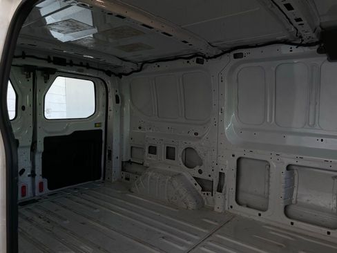 Used 2016 Ford Transit 150 Base image 17