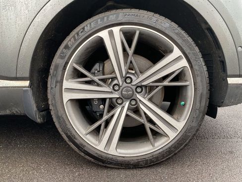 Certified 2025 Genesis GV80 3.5T e-SC AWD/4WD image 36