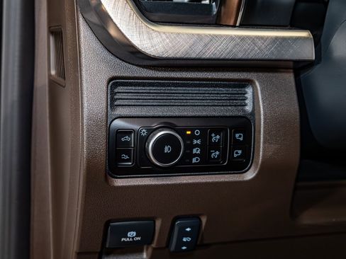 Used 2026 Ford F450 King Ranch w/ FX4 Off-Road Package AWD/4WD image 22