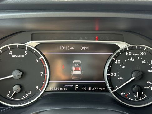 Used 2025 Nissan Rogue SV FWD image 27