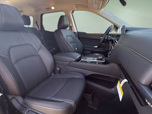 New 2026 Nissan Pathfinder SL AWD/4WD image 11