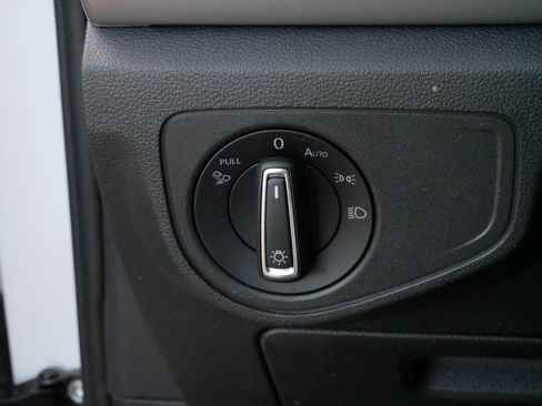 Certified 2023 Volkswagen Atlas SE image 26