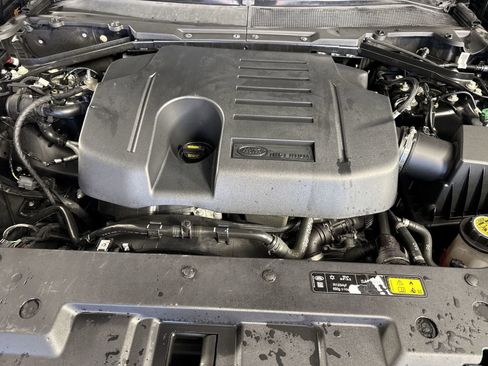 Used 2022 Land Rover Defender 90 X AWD/4WD image 25