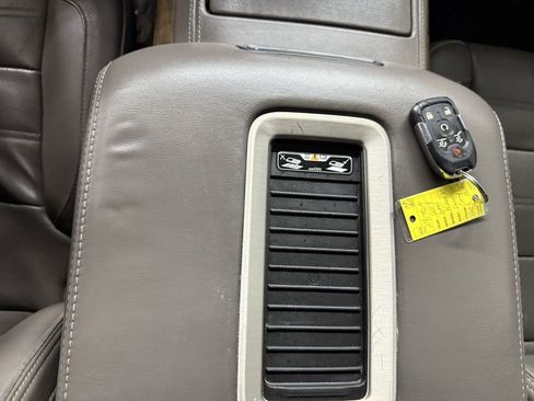 Used 2018 GMC Yukon XL Denali w/ Denali Ultimate Package image 25