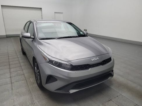 Used 2024 Kia Forte LXS FWD image 13