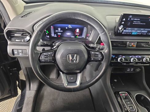 Used 2023 Honda Pilot Elite image 15