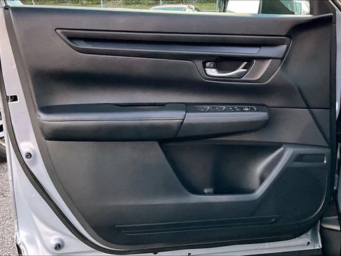 Used 2023 Honda CR-V LX image 20