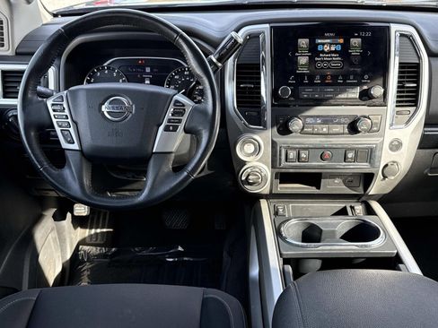 Used 2021 Nissan Titan SV w/ SV Convenience Package image 8