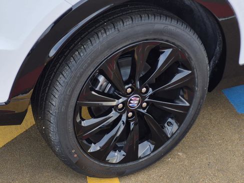 New 2026 Buick Envista Sport Touring image 5