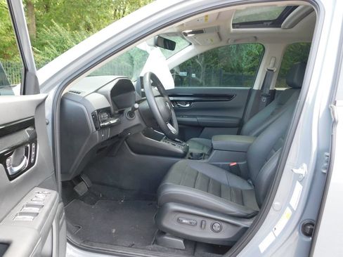Used 2026 Honda CR-V EX-L image 4