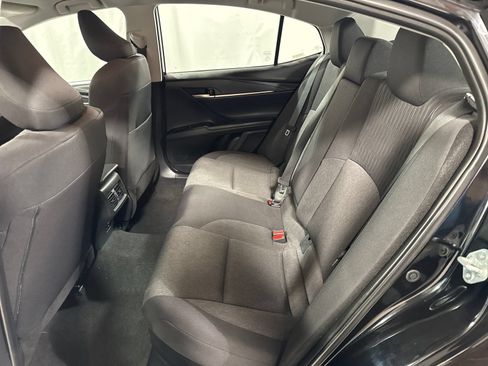 Used 2025 Toyota Camry LE FWD image 5