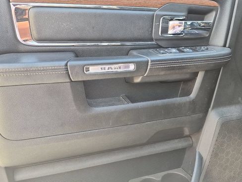 Used 2018 RAM 2500 Laramie AWD/4WD image 11