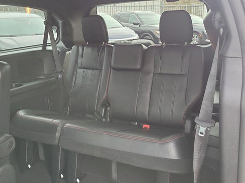 Used 2019 Dodge Grand Caravan GT image 24