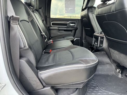 Used 2025 RAM 3500 Laramie w/ Sport Appearance Package AWD/4WD image 33