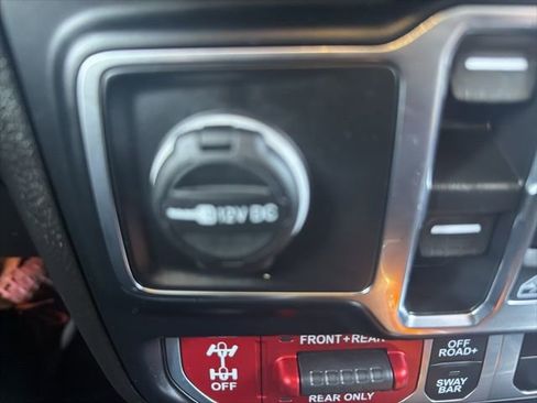 Used 2024 Jeep Wrangler Unlimited Rubicon 4xe image 41