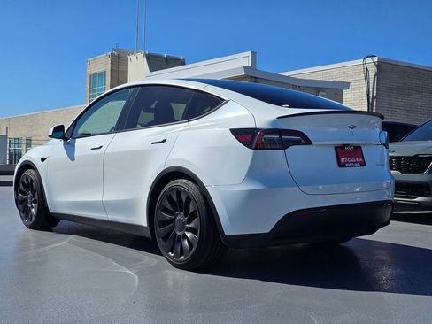 Used 2024 Tesla Model Y Performance AWD/4WD image 5