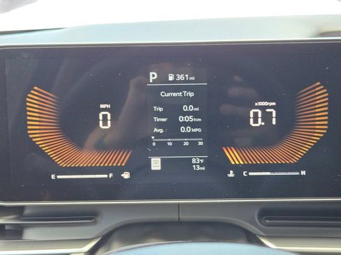 New 2026 Kia Carnival EX FWD image 26