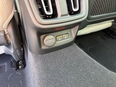 Used 2024 Polestar Polestar 2 image 12