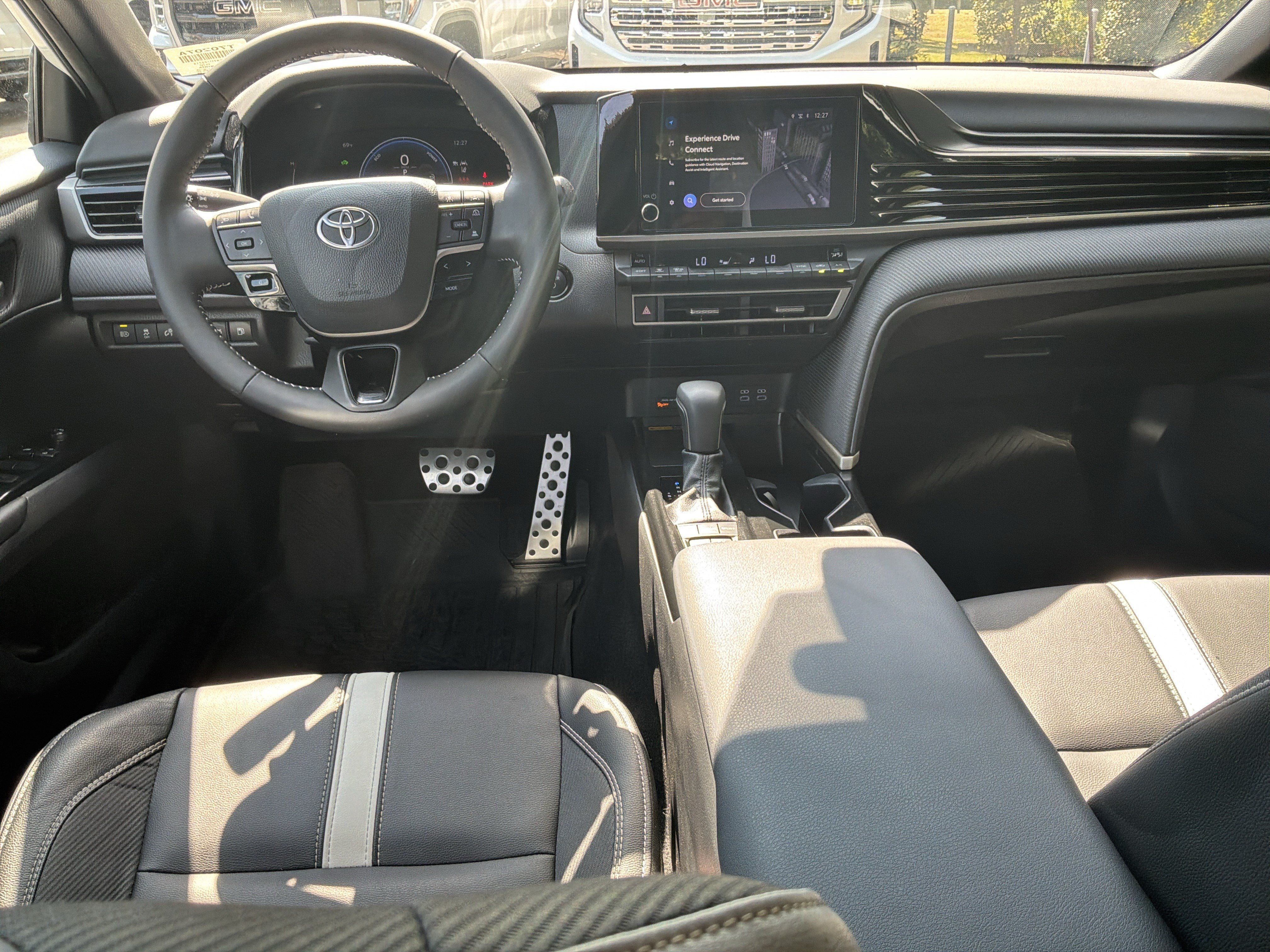 Used 2026 Toyota Camry SE w/ Convenience Package FWD image 28