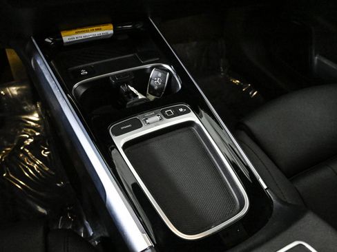 Certified 2026 Mercedes-Benz GLB 250 4MATIC image 13