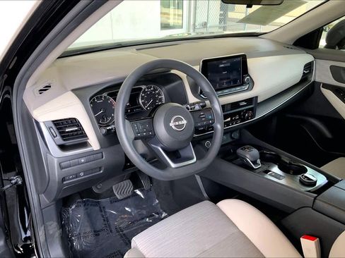 Used 2023 Nissan Rogue SV AWD/4WD image 17