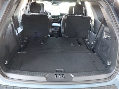 Used 2025 Ford Explorer ST-Line w/ Premium Package RWD image 38