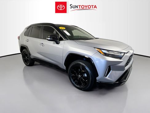 Used 2022 Toyota RAV4 XSE image 1