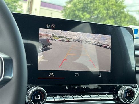 New 2025 GMC Canyon Elevation w/ Convenience Package image 23