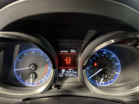 Used 2015 Toyota Corolla S FWD image 22
