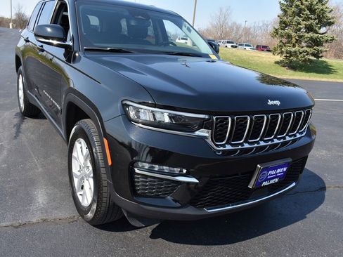 Used 2024 Jeep Grand Cherokee Limited image 2