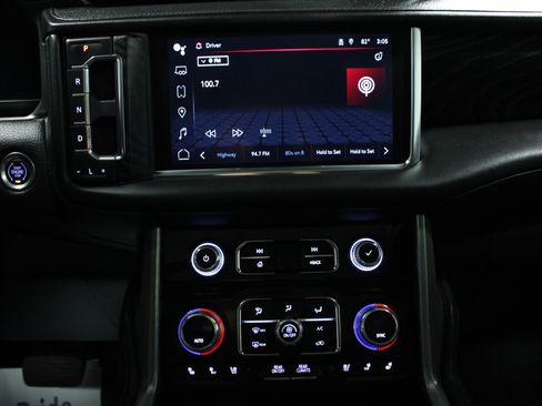 Used 2023 GMC Yukon XL Denali image 23