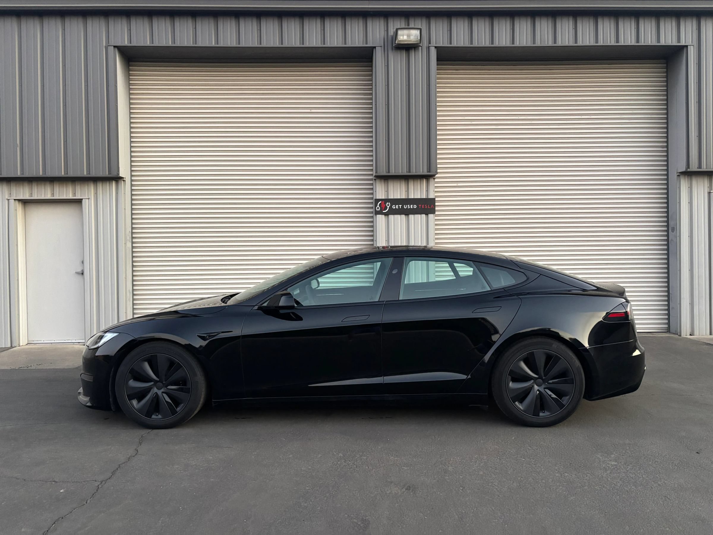 Used 2023 Tesla Model S Standard Range AWD/4WD image 3