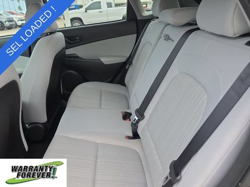 Used 2023 Hyundai Kona SEL FWD image 11