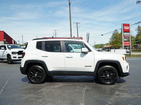 Used 2021 Jeep Renegade Latitude AWD/4WD image 2