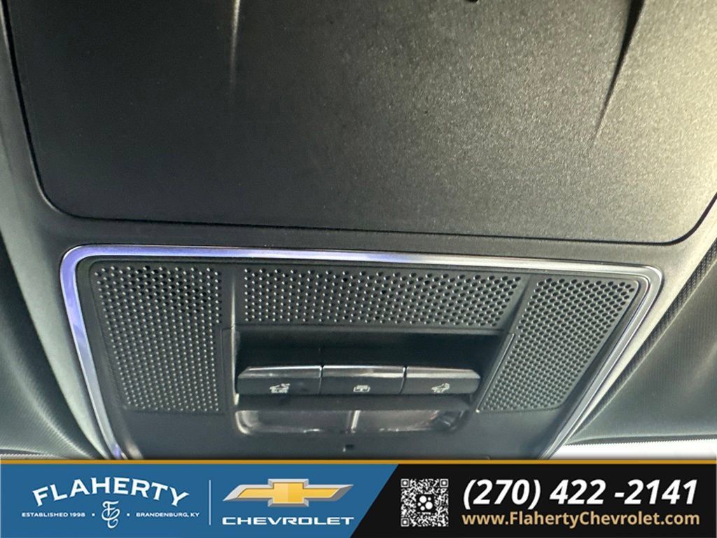 Used 2025 Buick Enclave Avenir w/ Super Cruise Package AWD/4WD image 29