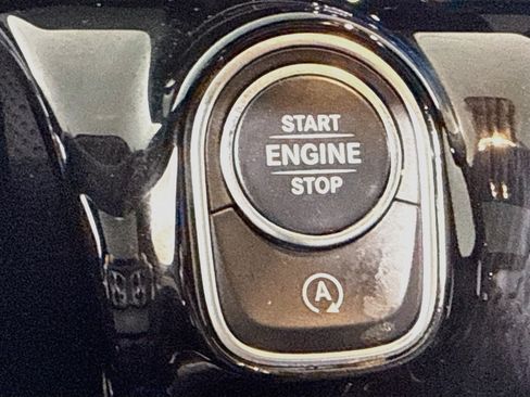 Used 2022 Mercedes-Benz CLA 250 image 21