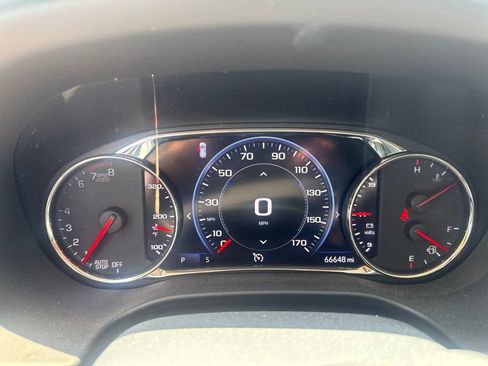 Used 2022 GMC Acadia Denali w/ Denali Technology Package AWD/4WD image 10
