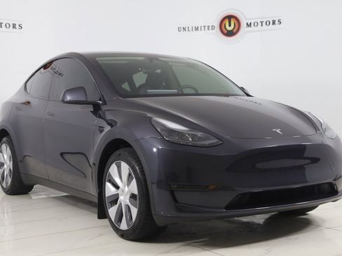 Used 2024 Tesla Model Y Long Range image 22