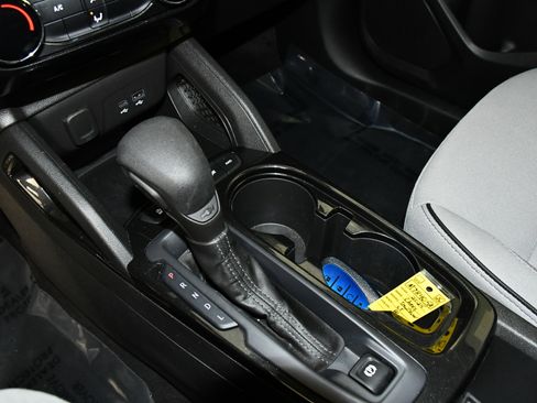 Used 2025 Chevrolet TrailBlazer LT image 30