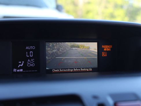 Used 2014 Subaru Forester 2.5i Limited image 35