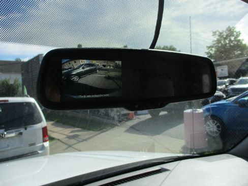 Used 2015 Nissan NV 2500 SV image 10