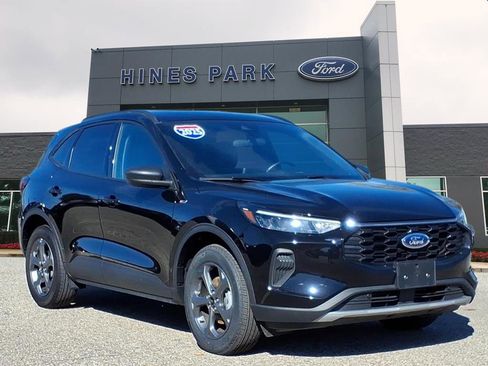 Certified 2025 Ford Escape ST-Line image 1