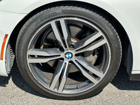 Used 2019 BMW 740i w/ M Sport Package RWD image 25